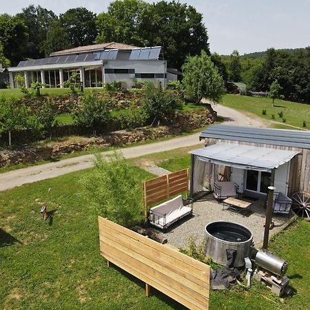 Les Milles Bottes Et Ses Roulottes Villa Encausse-les-Thermes Ngoại thất bức ảnh